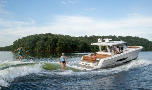 Regal 38 Surf