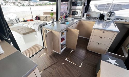 FOUNTAINE PAJOT HELIA 44 MAESTRO